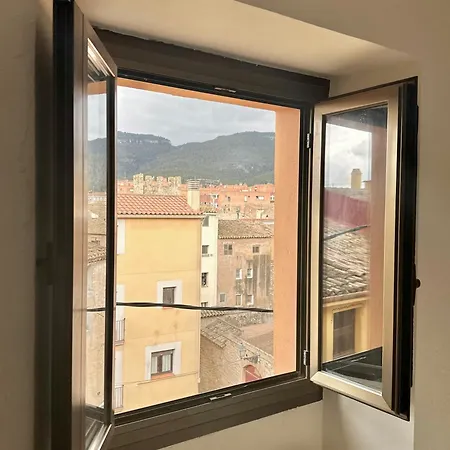 Casa Medieval En El Centro De Montblanc